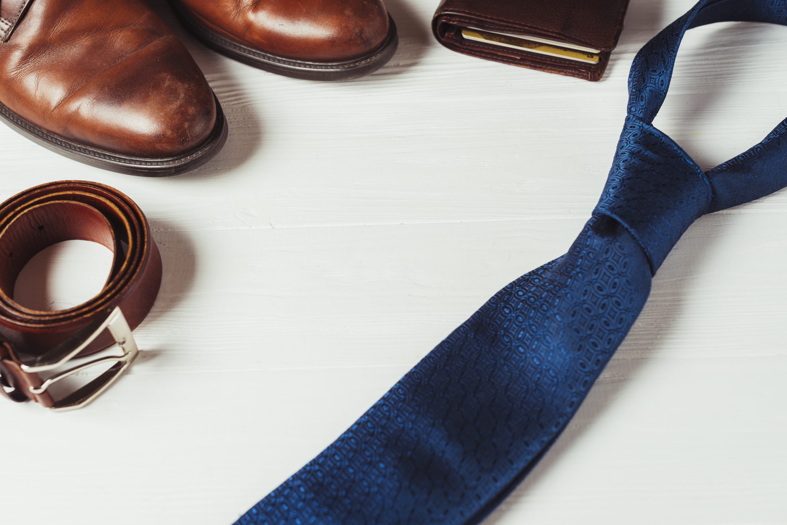 Depicting Men's Necktie with other essentials